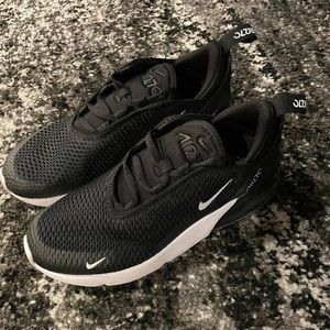 Like new Nike air 270